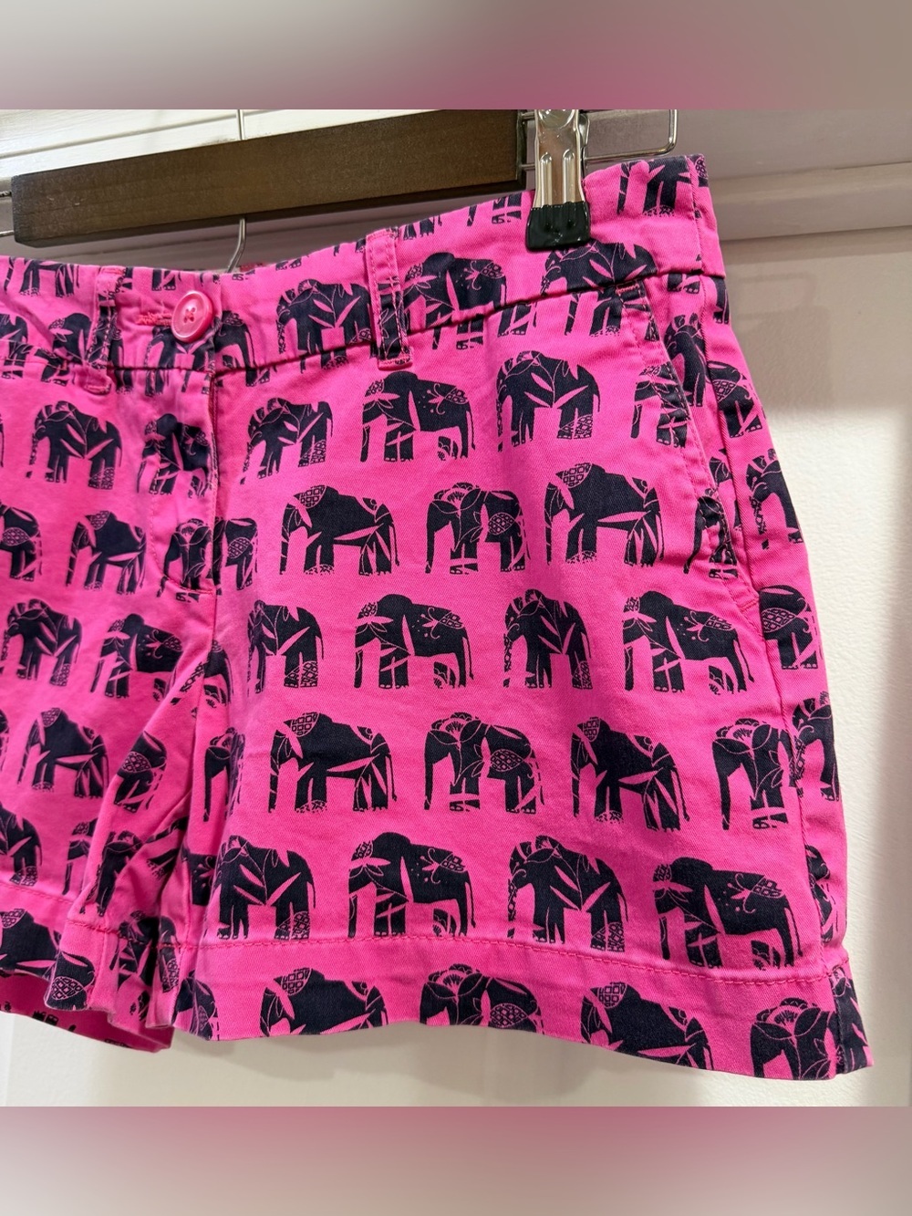 crown & ivy Pink Shorts Navy Elephants π Size 2P - Picture 3 of 12